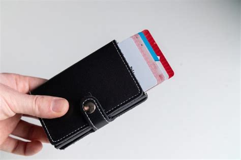 RFID wallets: Can they really protect co